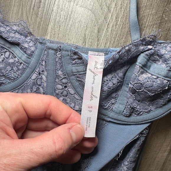 Out From Under Modern Love Lace Corset - Small - Picture 6 of 6